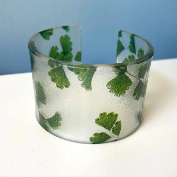 dconstruct Resin Cuff Bracelet - Picture 1 of 5